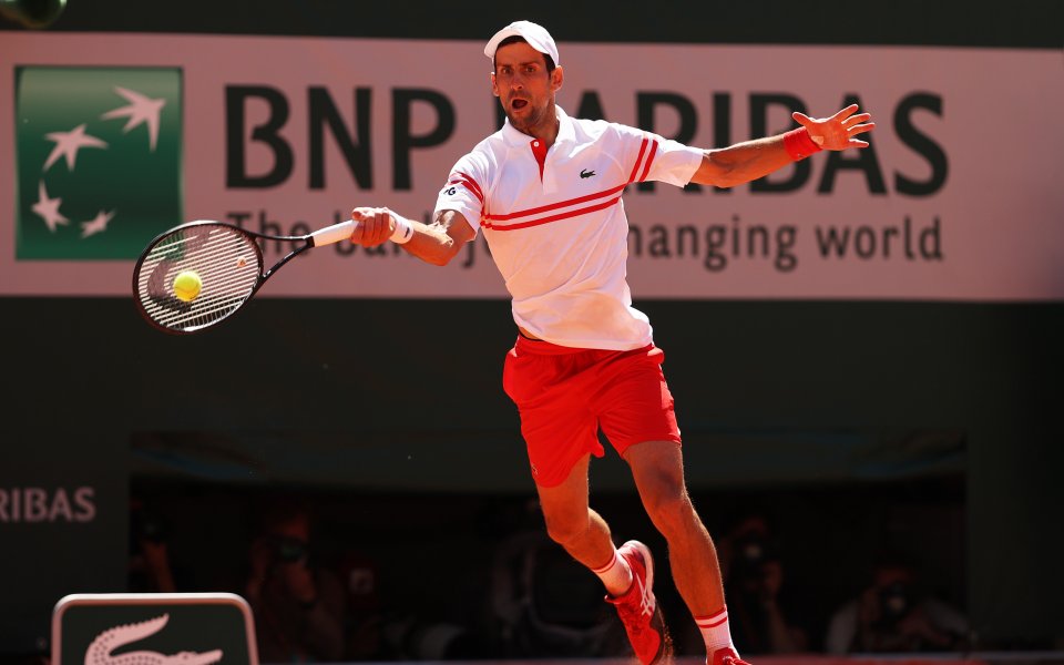 Новак Джокович и Стефанос Циципас играят при 6:7(6), 2:6 в