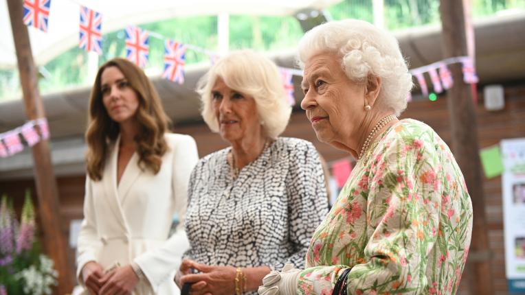 Кралското семейство посрещна лидерите на Г-7