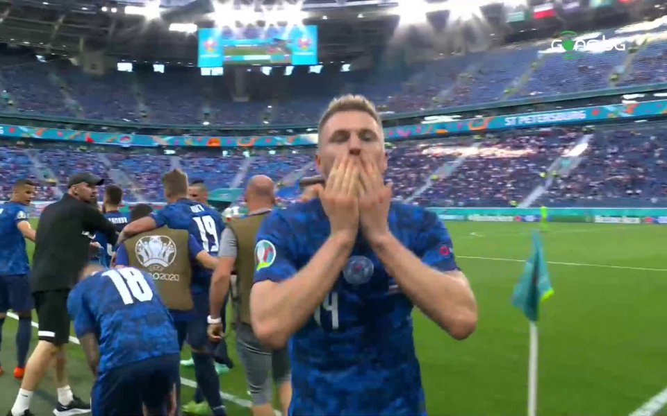 Тимът на Словакия се възползва от численото си предимство срещу