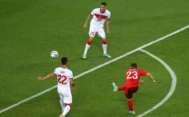 Попадението на Джердан Шакири от Швейцария срещу Турция бе избрано за