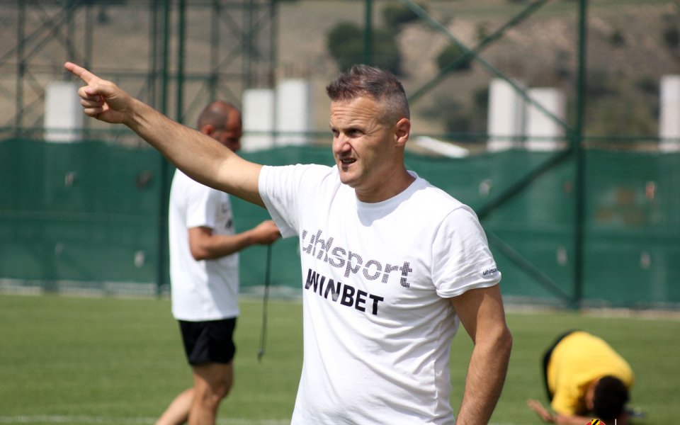 Последното ново попълнение на Ботев Пловдив Хидайет Ханкич ще бъде