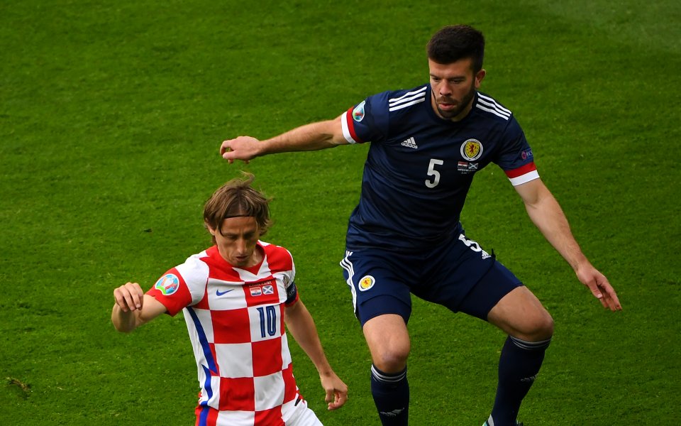Гол-фантазия на Лука Модрич срещу Шотландия!