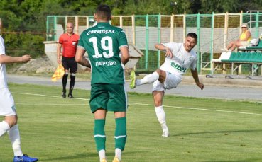 Игралият в младежката Шампионска лига Венцислав Славов е поредното ново