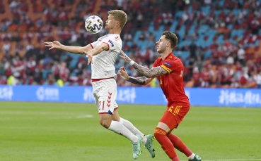 Уелс и Дания играят при 0 3 в първия 1 8 финал от UEFA EURO