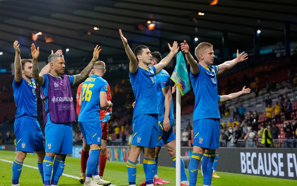 Украйна победи с 2:1 Швеция в последен 1/8-финал на. Редовното