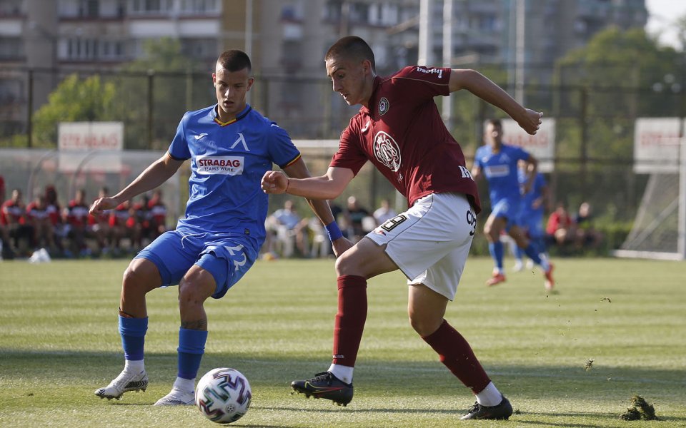 Локомотив София приема Левски в столичното дерби от 11-ия кръг