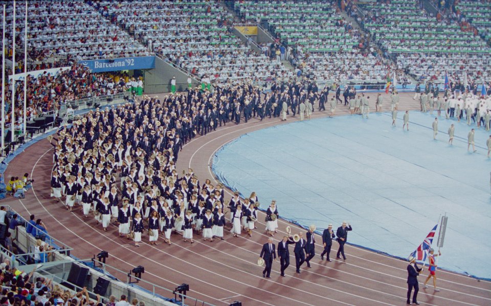 25-ите Летни олимпийски игри се състоят в Барселона между 25