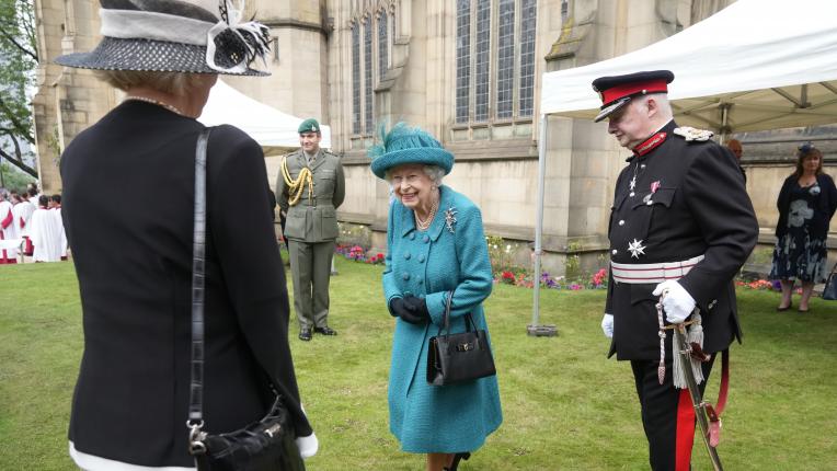 Кралица Елизабет Втора на посещение в Манчестър