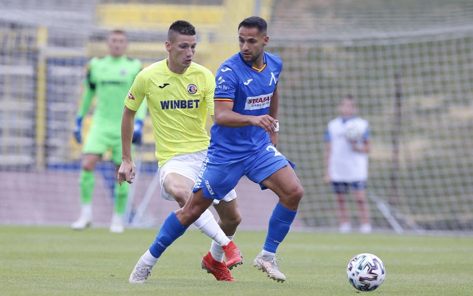 Левски продаде фланелката на Радослав Цонев от контролата с Пирин