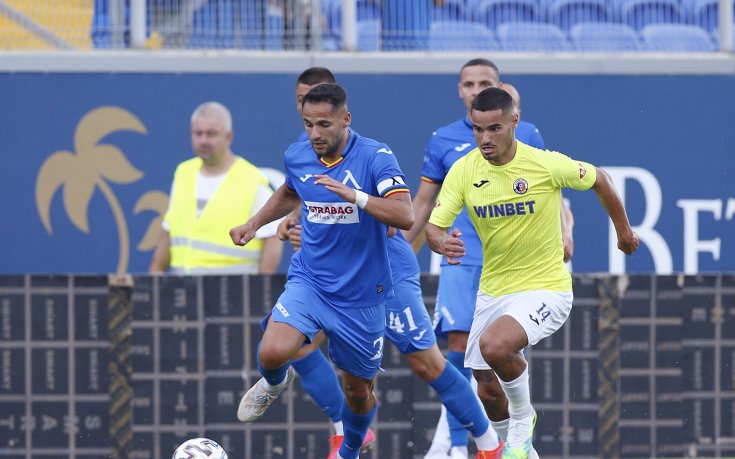 Ради Цонев води до нови промени в схемата на Левски