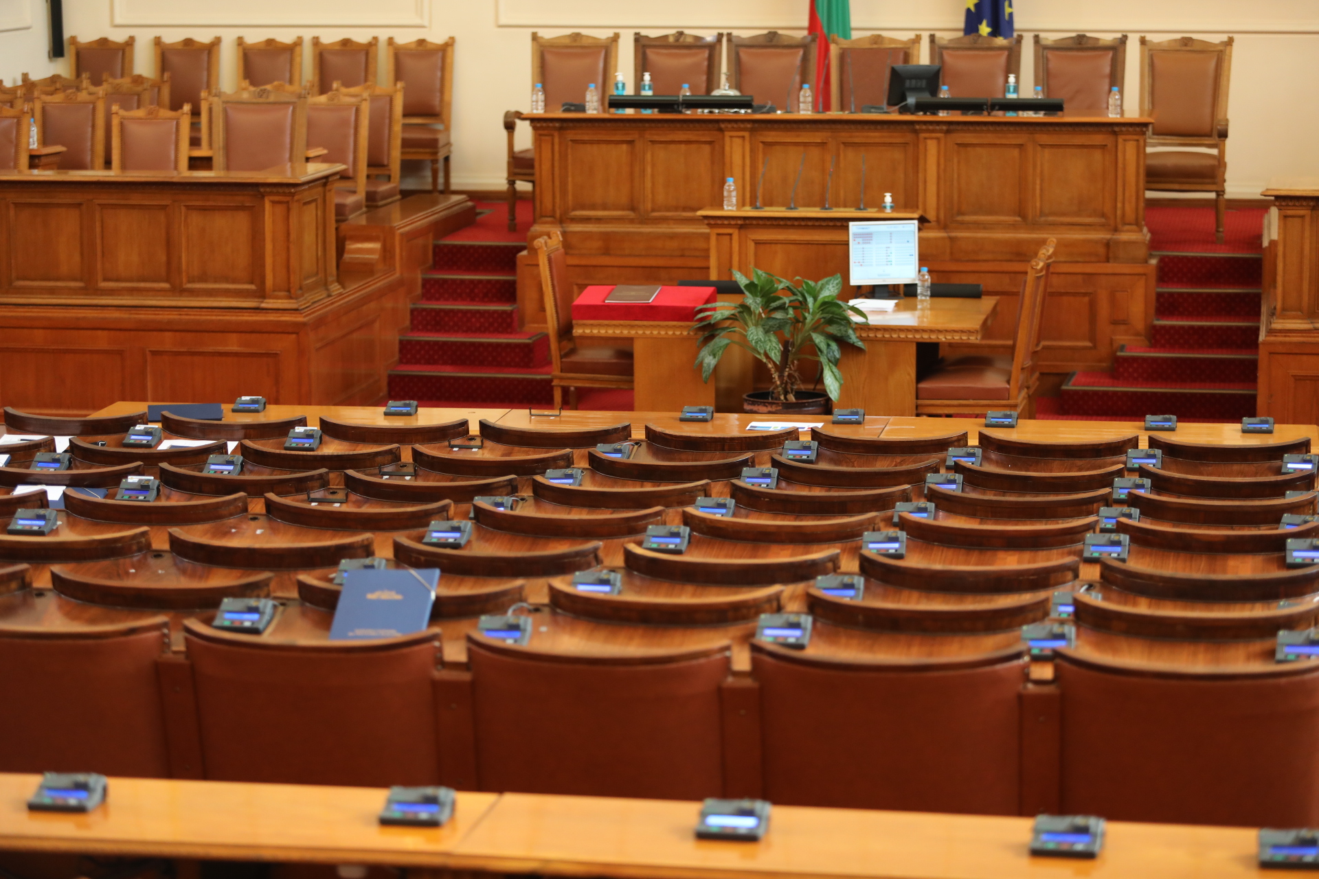 <p>Народните представители от 46-ото Народно събрание положиха клетва</p>
