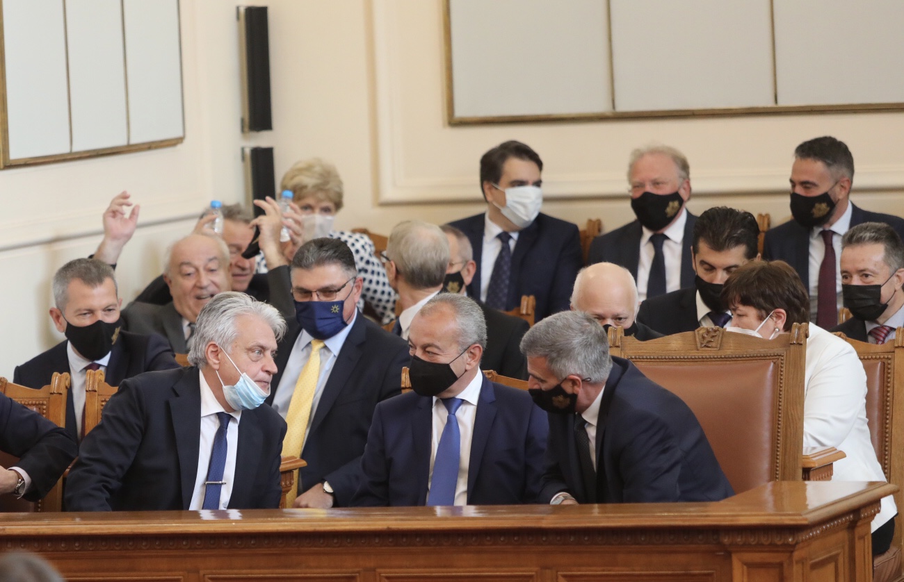 <p>Народните представители от 46-ото Народно събрание положиха клетва</p>