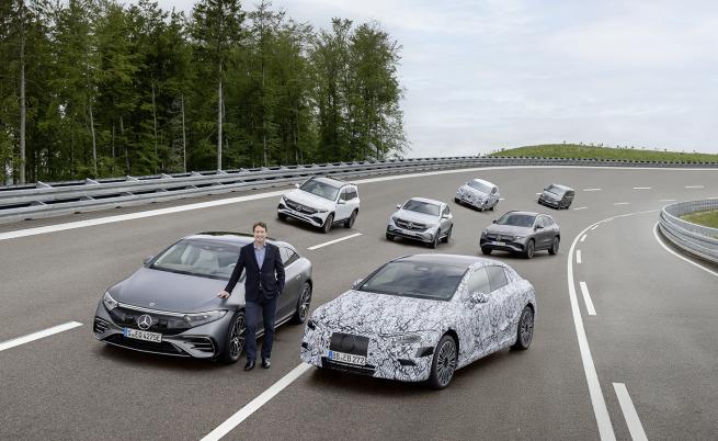 Mercedes-Benz минава на ток през 2030 г.