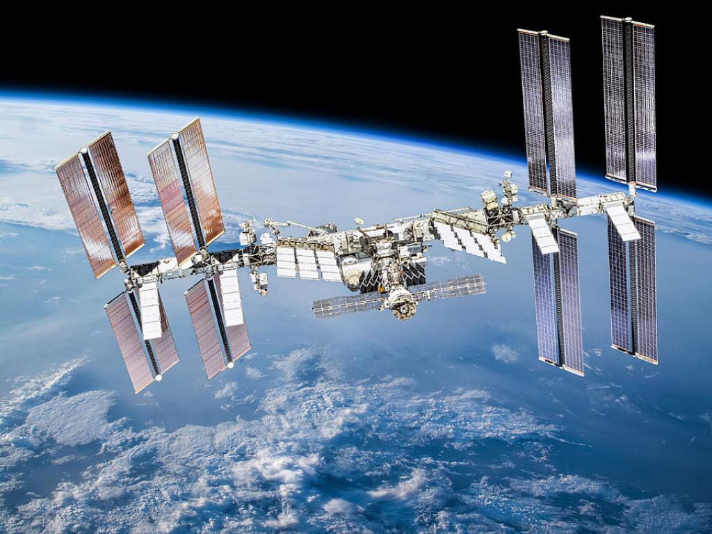 Нови проучвания разглеждат въздействието на космическите полети върху астронавтите любители