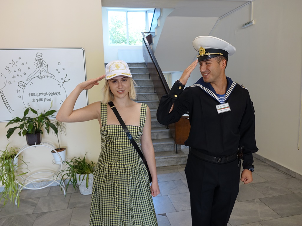 <p>Мария Бакалова стана кръстница на военен кораб</p>