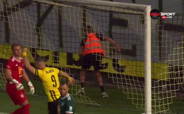 Ботев Пд поведе в 18 ата минута с гол на Па