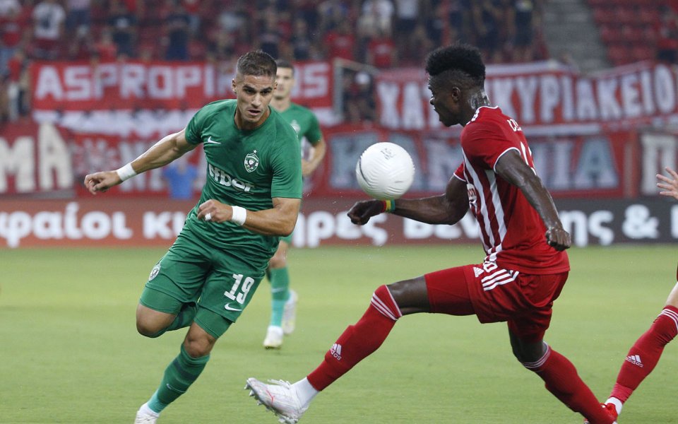 Олимпиакос и Лудогорец играят при резултат
