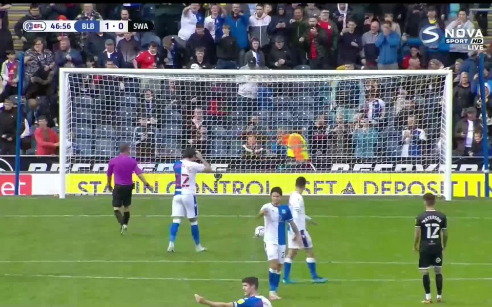 Отборът на Блекбърн надви Суонзи с 2:1.