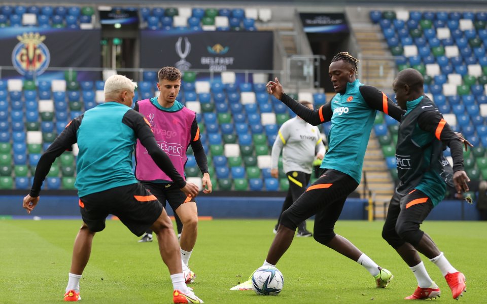 Носителят на трофея в Шампионската лига Челси и победителят в