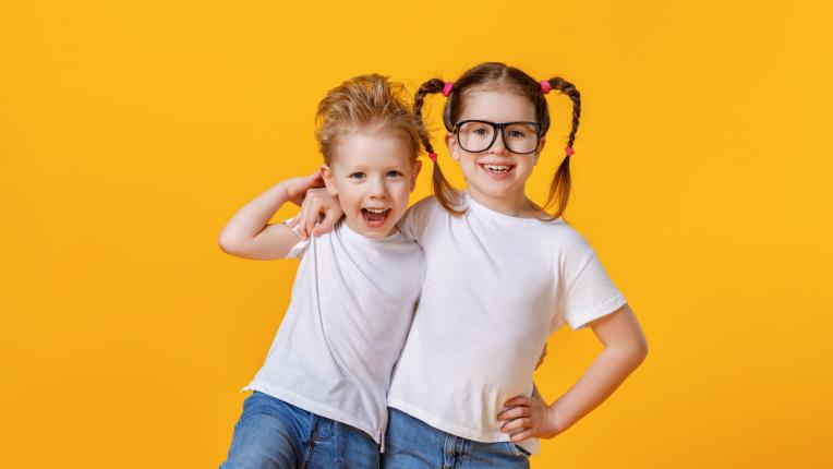  6 доказателства, че мъжете, които имат сестри, са по-добри от останалите 