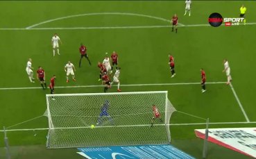 В 11 ата минута след изъпълнение на ъглов удар от Пеп