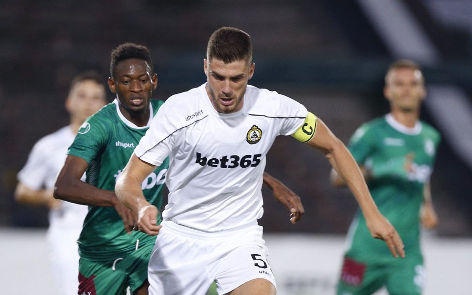 Славия е на път да направи поредния си трансферен удар,