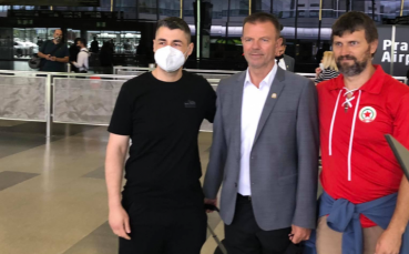 ЦСКА кацна на летището в Прага готов за поредната европейска