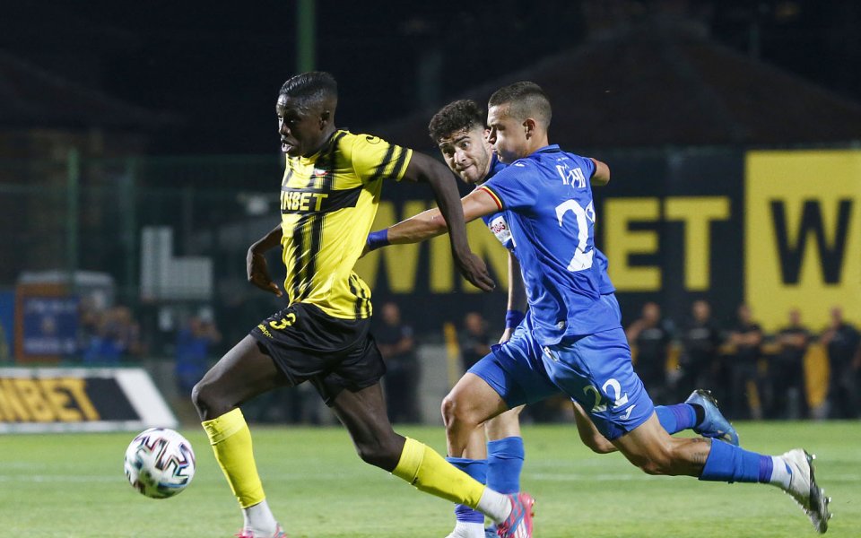 Отборът на Левски посреща Ботев Пд в мач от 18-ия