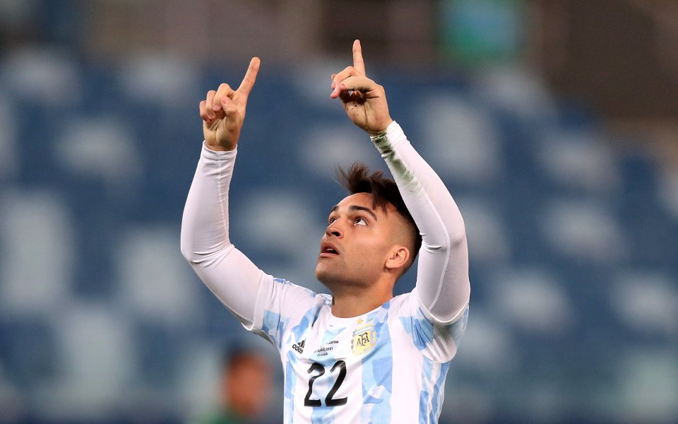 Нападателят на Интер Лаутаро Мартинес е отхвърлил няколко изгодни оферти,