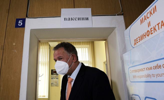 Кацаров: Към момента пандемията е под контрол, не се налагат нови мерки