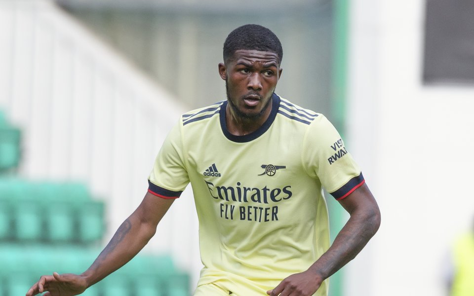 Халфът Ейнсли Мейтланд-Найлс поиска да напусне Арсенал поради липса на