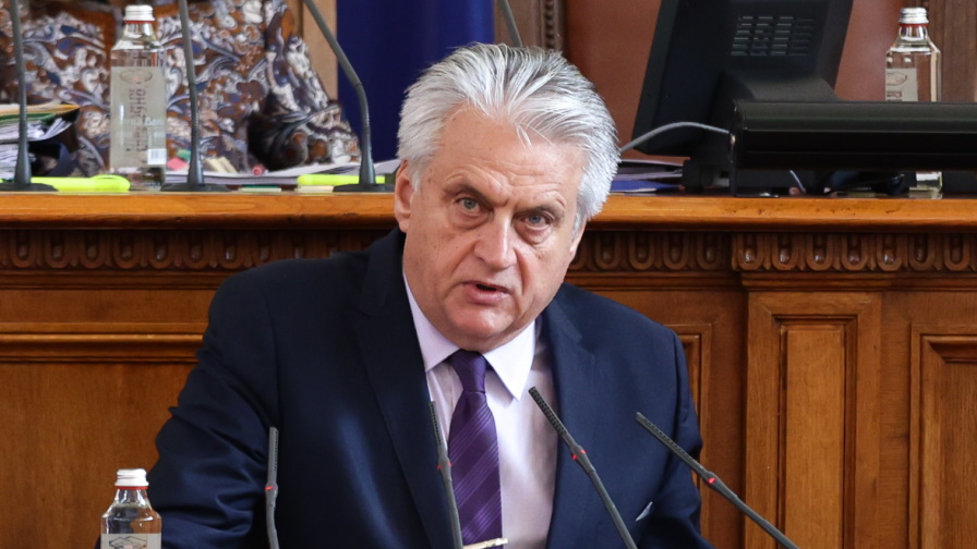 <p>Парламентът изслуша Бойко Рашков</p>