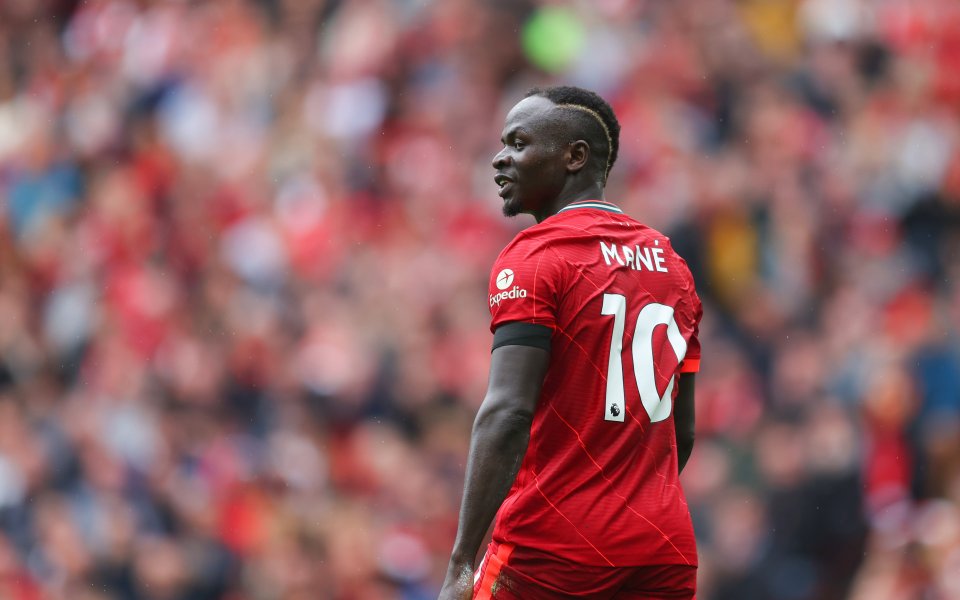 Звездата на Ливърпул Садио Мане си е поставил някои сериозни
