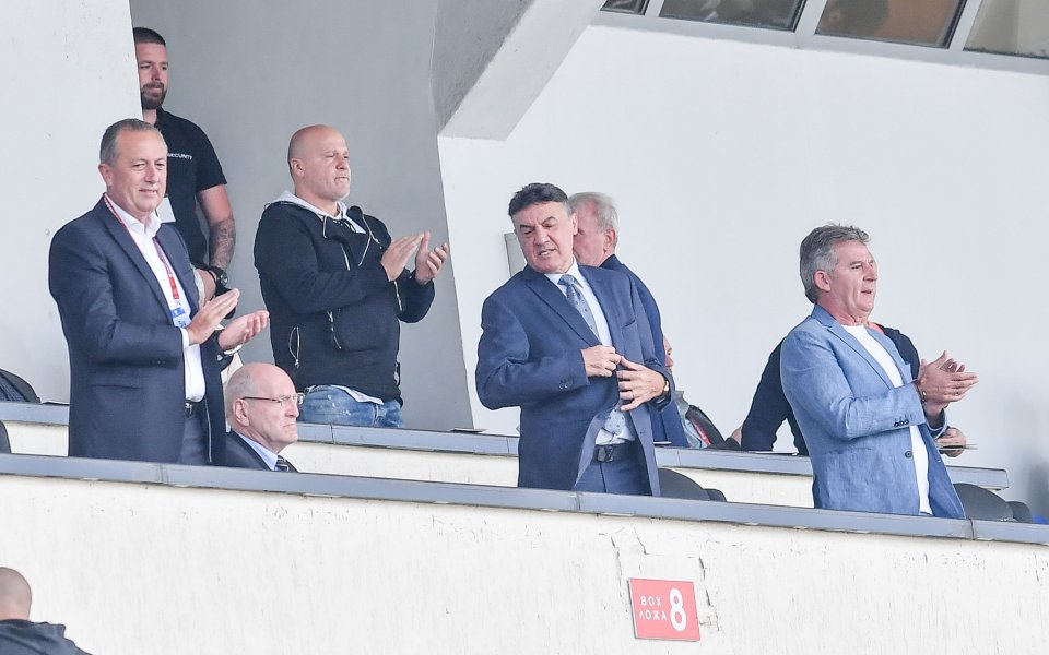 Президентът на БФС Борислав Михайлов говори след победата на България