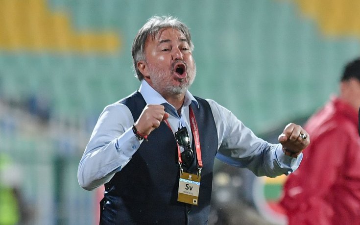 Ясен Петров повика деветима 