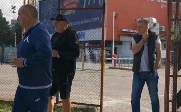 Собственикът на Левски Наско Сираков посети следобедното занимание на сините
