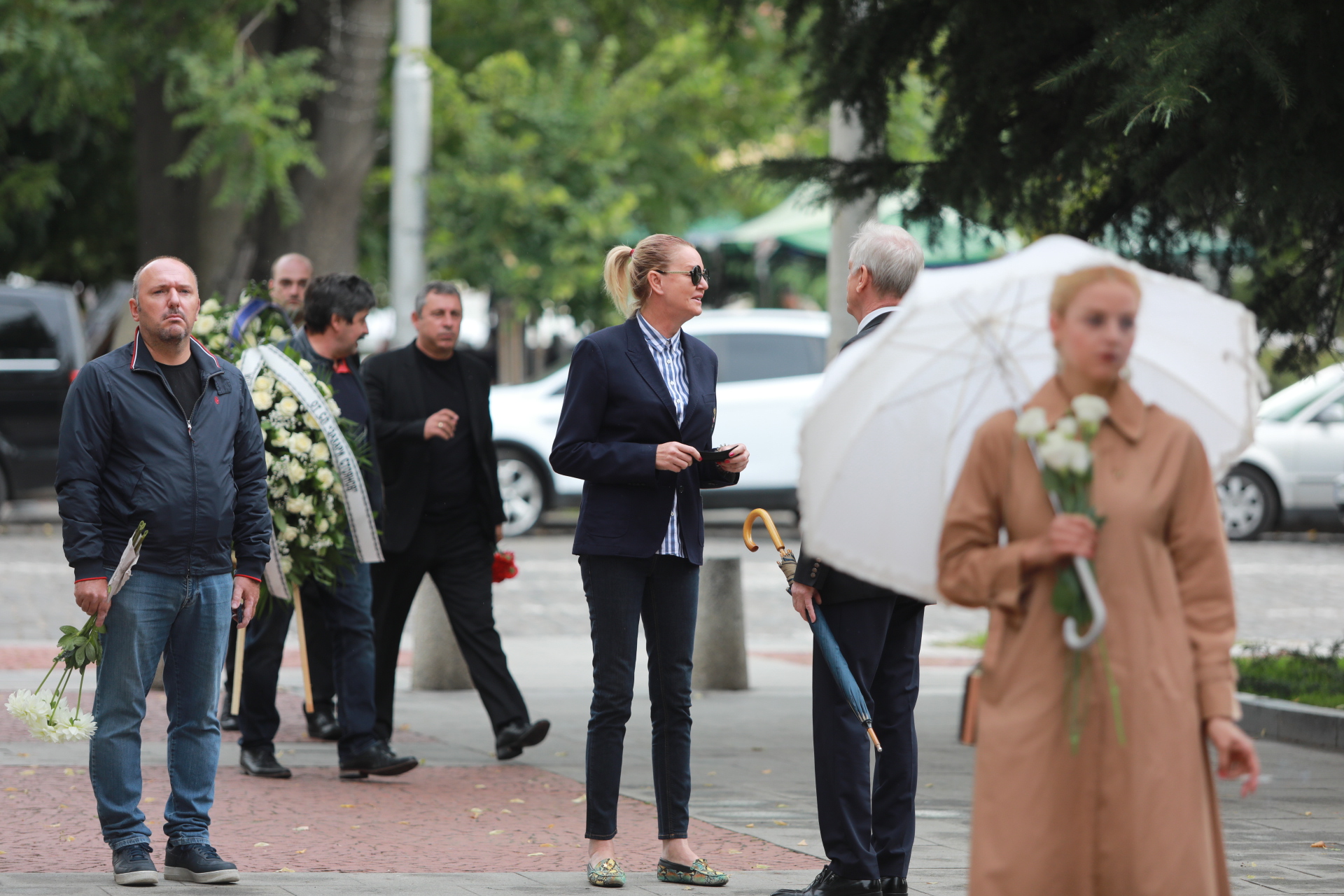 <p>Близки, политици и общественици се простиха с Борислав Дионисиев</p>
