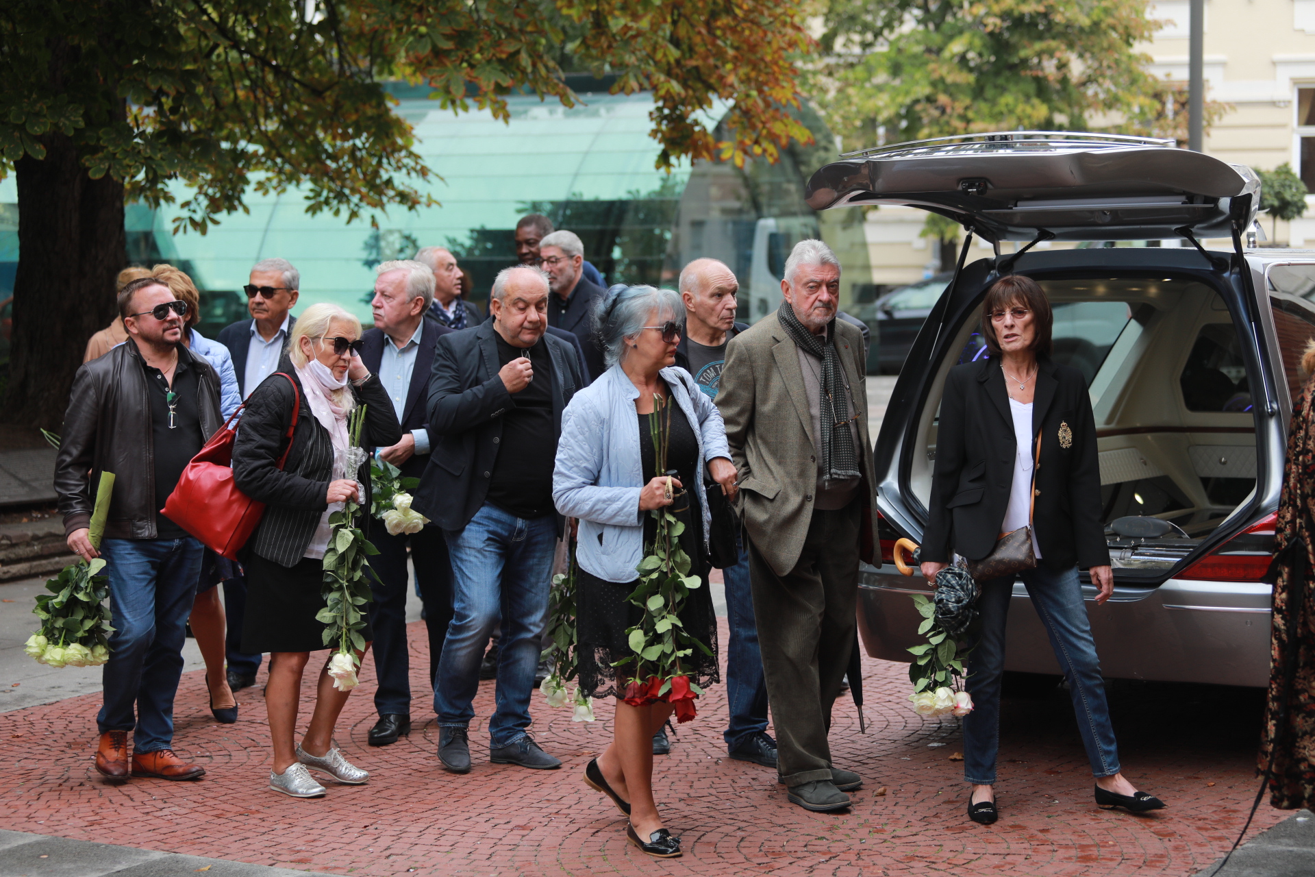 <p>Близки, политици и общественици се простиха с Борислав Дионисиев</p>