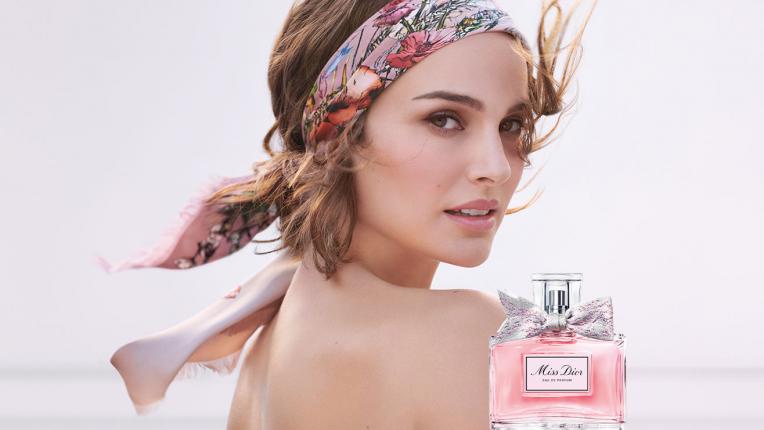  Прегърни хубостта на живота с новия Miss Dior Eau de Parfum 