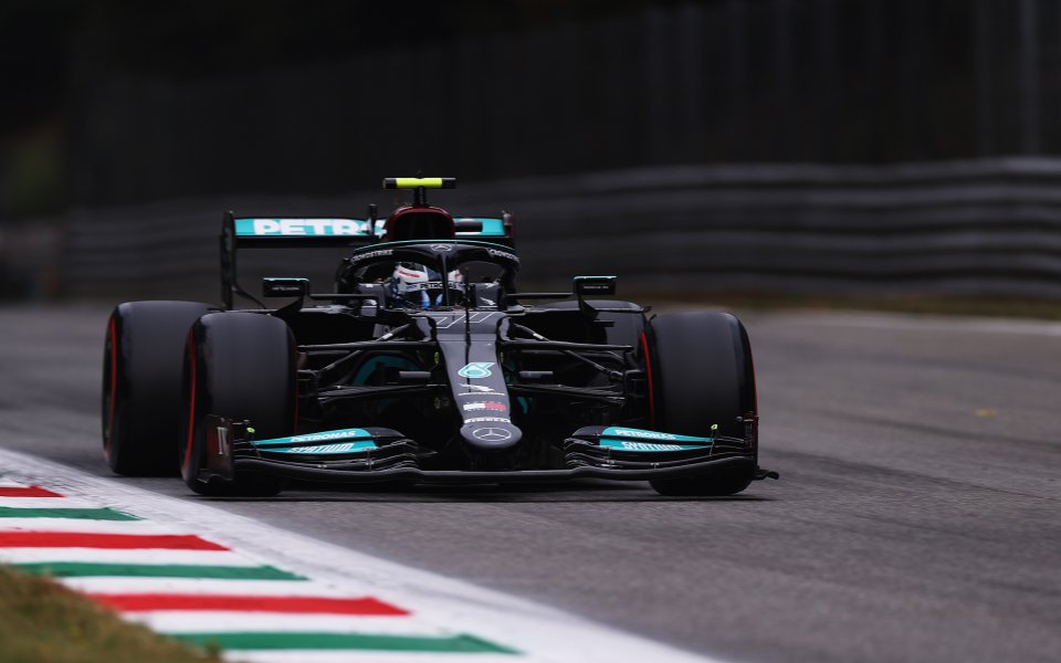 Валтери Ботас беше пръв в квалификацията на Монца за Гран