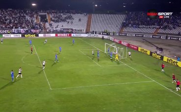 Резервата Георги Минчев изравни за Локомтоив Пловдив срещу Левски Томашевич