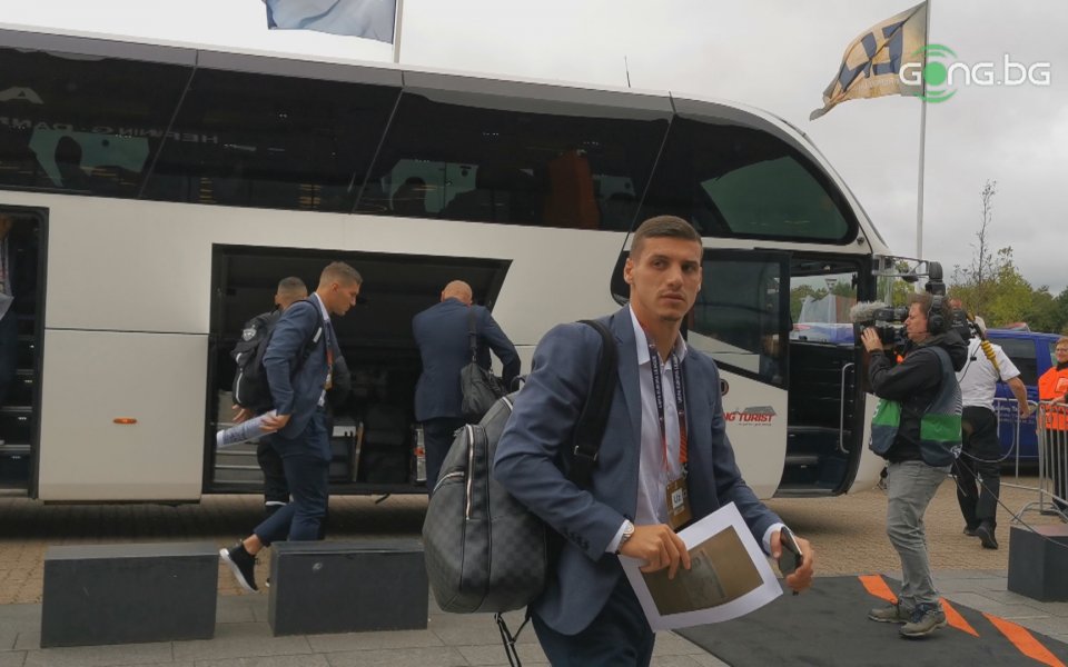 Съставът на Лудогорец пристигна на "МСН Арена" за предстоящия мач