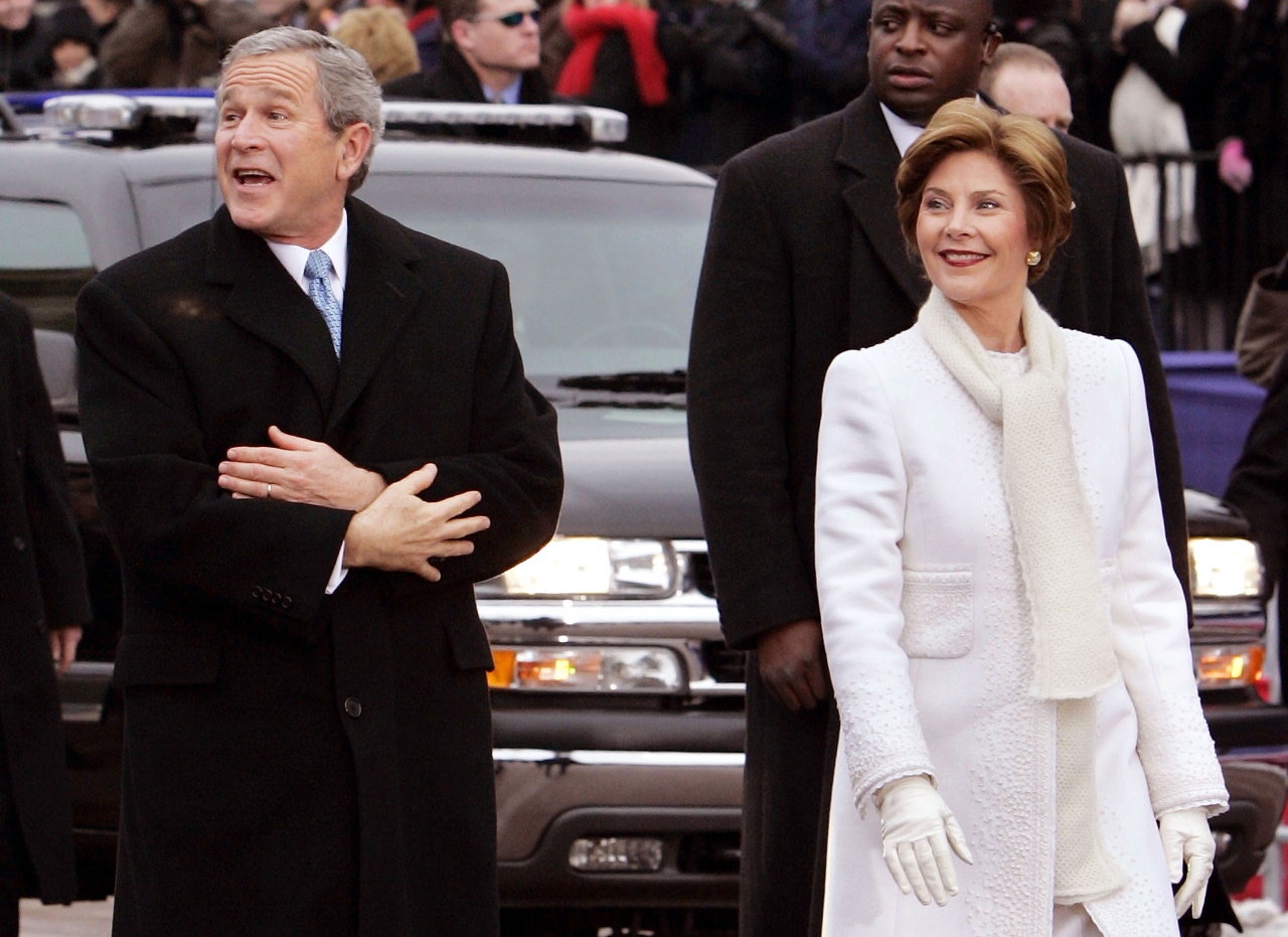 <p><strong>Лора Буш</strong> на инаугурацията на Джордж Буш през 2005 г.</p>