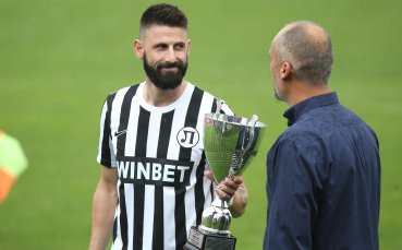 Двукратният победител в анкетата Футболист на годината Димитър Илиев изпълни