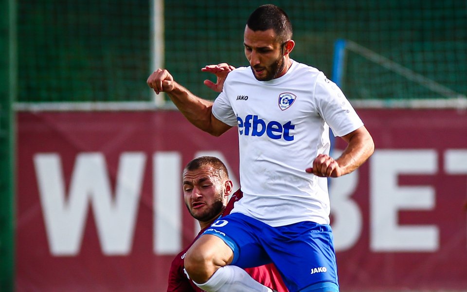 Спартак Варна прекъсна успешната серия на Етър, като спечели мача