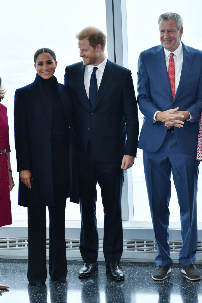 <p>Принц Хари и съпругата му Меган Маркъл посетиха кулата на новия Световен търговски център в Ню Йорк</p>