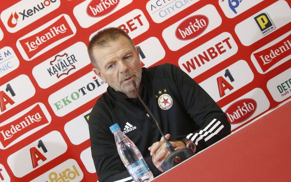 Стойчо Младенов, пресконференция преди мача с Левски