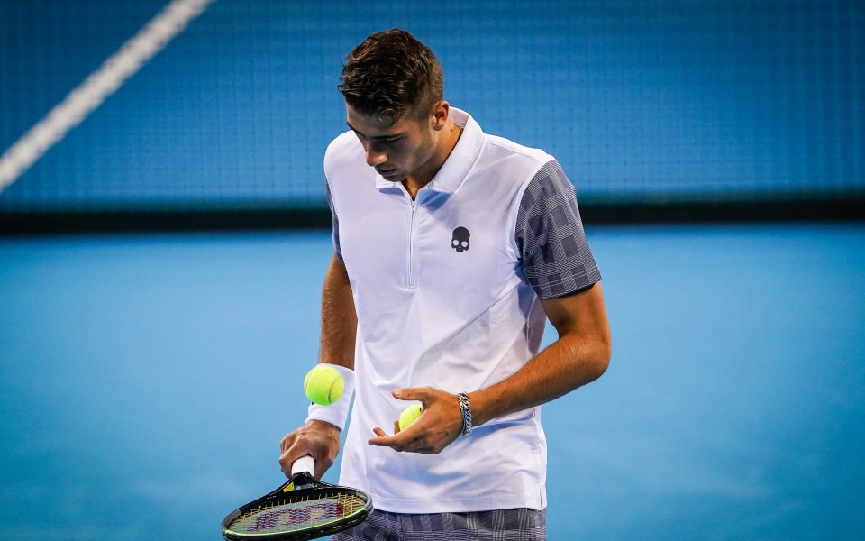 Александър Донски стартира с победа на тенис турнира в Тунис