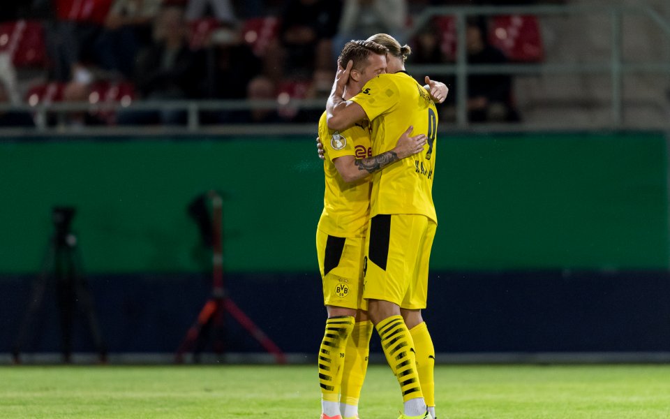 Звездите в нападението на Борусия Дортмун Ерлинг Холанд и Марко