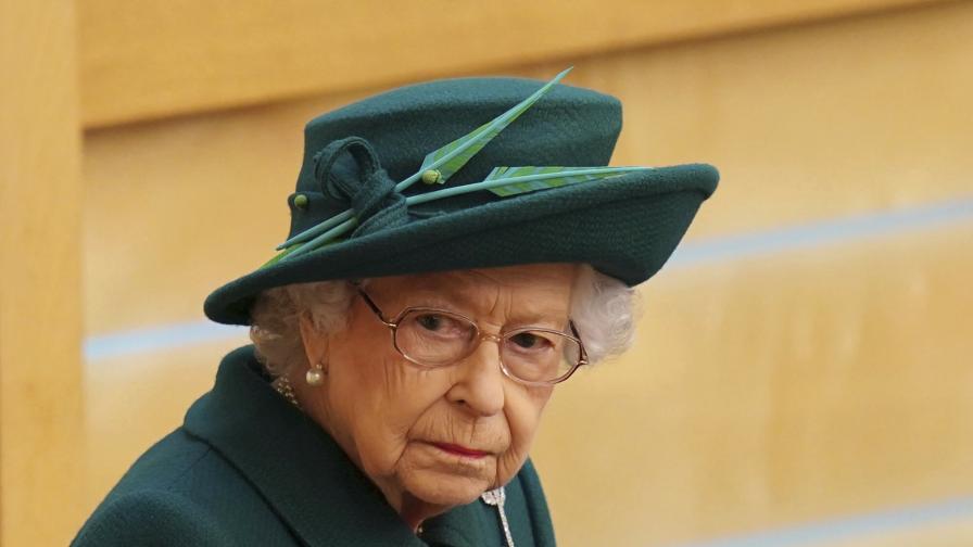 <p>Защо Елизабет II няма да отиде на срещата за климата</p>
